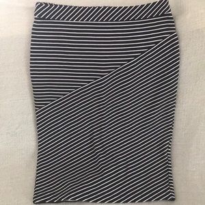 Banana Republic Navy and White Skirt